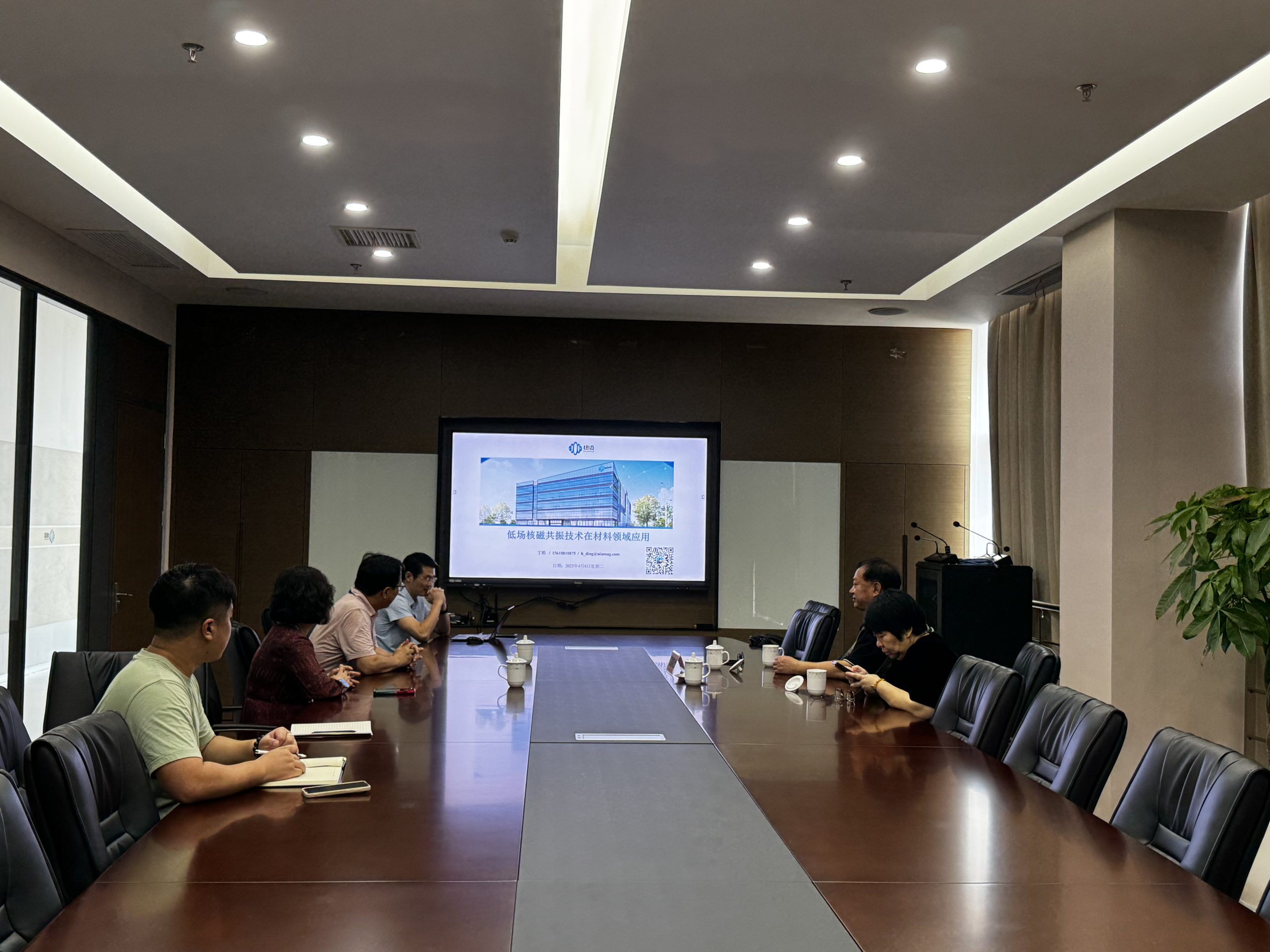 中国科学院江雷院士莅临Bsports.必一（中国）体育考察指导！